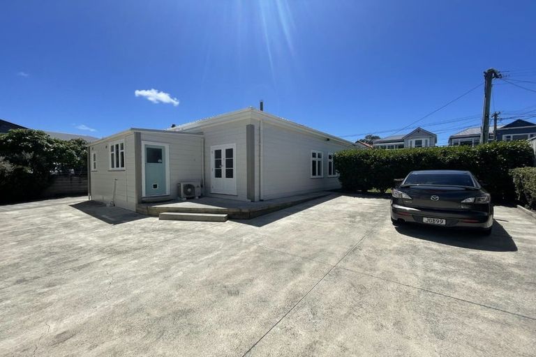Photo of property in 186 Rintoul Street, Berhampore, Wellington, 6023