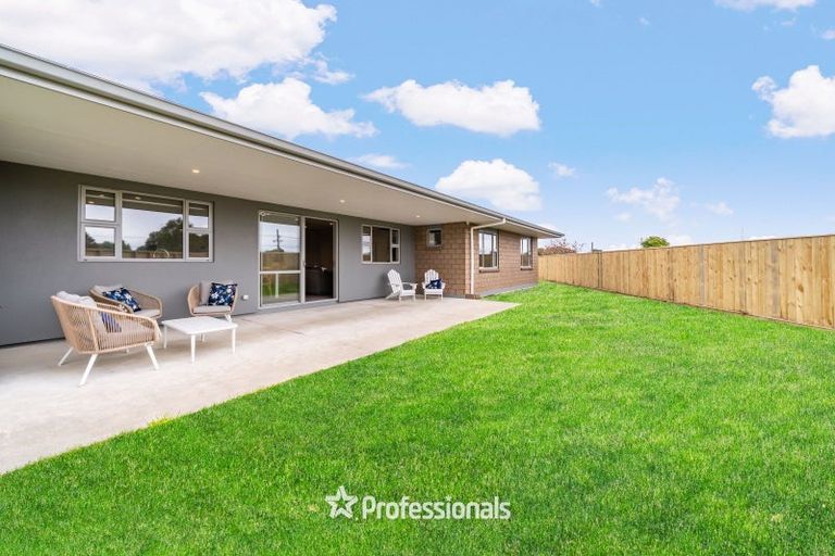 Photo of property in 3-9 Seddon Street, Waikanae, 5036