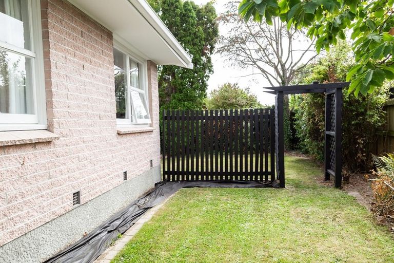Photo of property in 2/5 Crosby Street, Mairehau, Christchurch, 8013