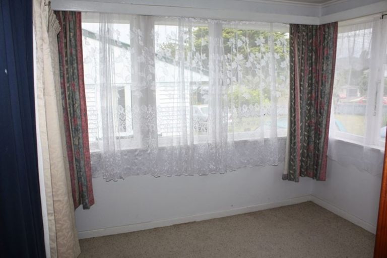 Photo of property in 10 Holmes Avenue, Otangarei, Whangarei, 0112