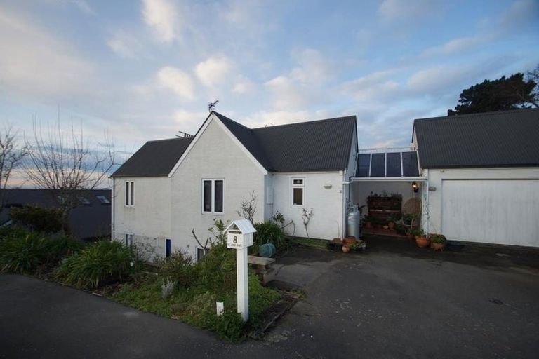 Photo of property in 8 Overdale Drive, Cashmere, Christchurch, 8022