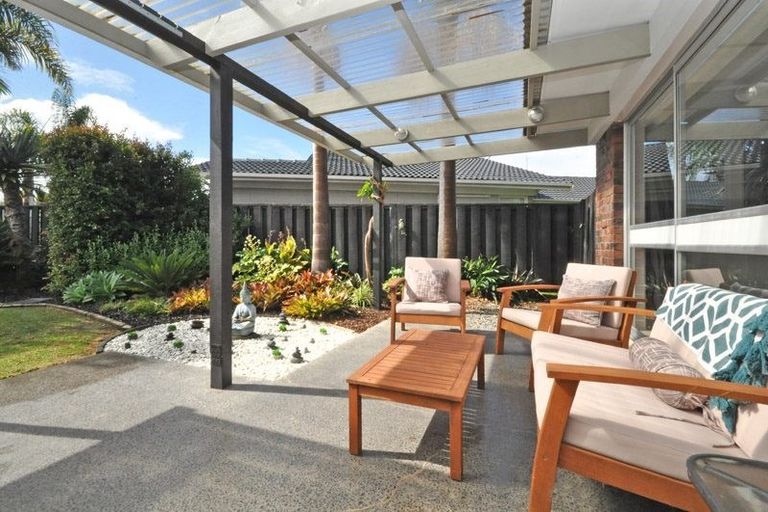 Photo of property in 13 Barnhill Crescent, Pahurehure, Papakura, 2113