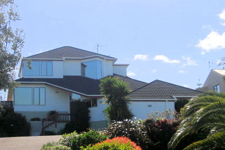 Photo of property in 11 Hanlen Avenue, Waihi Beach, 3611