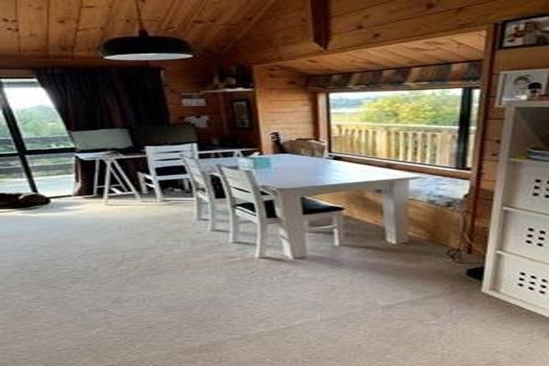 Photo of property in 109 West Harbour Drive, West Harbour, Auckland, 0618