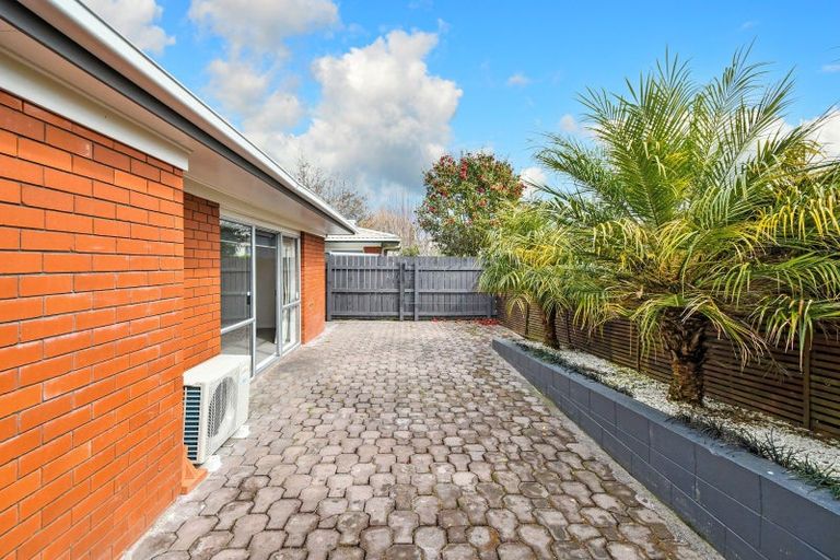 Photo of property in 2/15 East Street, Papakura, 2110