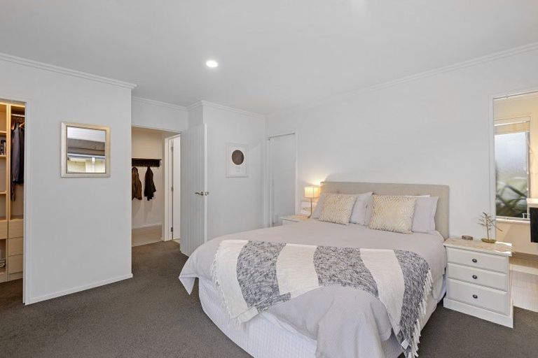 Photo of property in 25 Holbrook Way, Westmorland, Christchurch, 8025