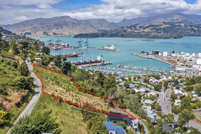 Photo of property in 9 Harmans Road, Lyttelton, 8082