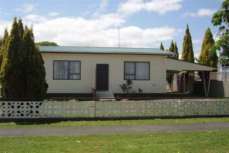 Photo of property in 16 Stewart Street, Aramoho, Whanganui, 4500