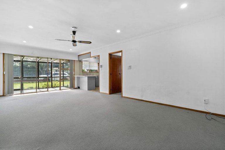 Photo of property in 1/215 Shirley Road, Papatoetoe, Auckland, 2025