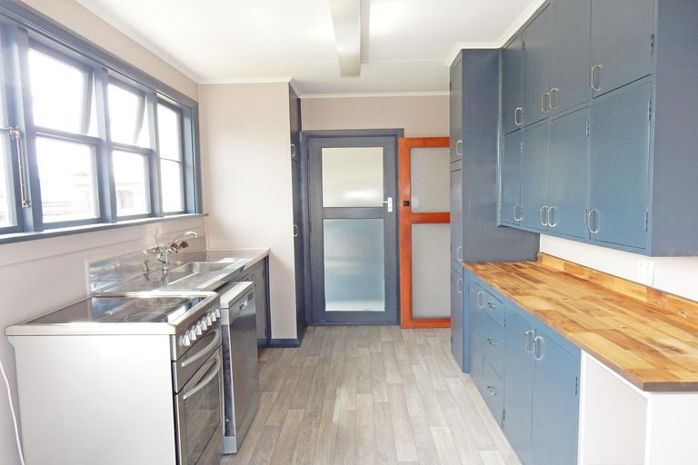 Photo of property in 12 Harlech Street, Oamaru North, Oamaru, 9400