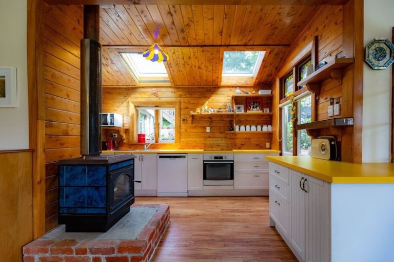 Photo of property in 32 Renwick Place, Nelson South, Nelson, 7010