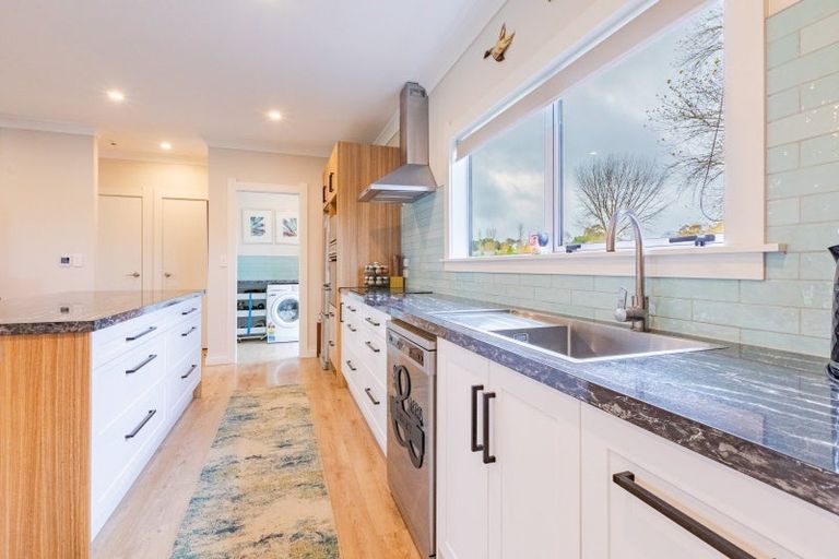 Photo of property in 417 Racecourse Road, Waipukurau, 4282