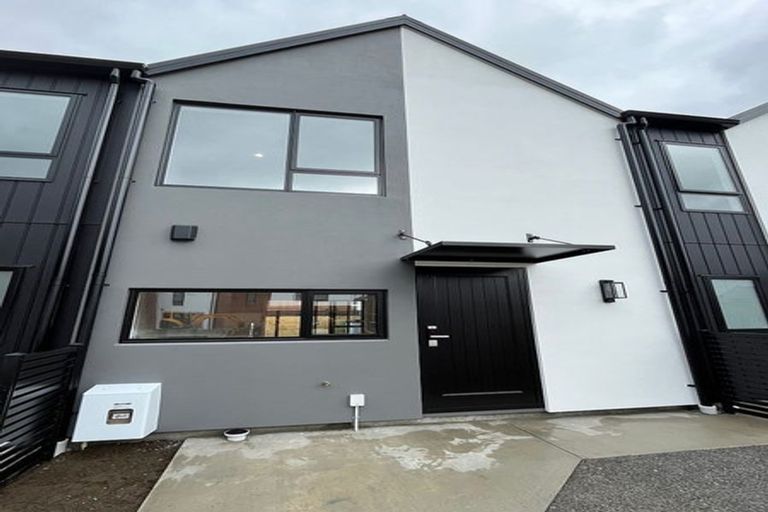 Photo of property in 7 Doug Jensen Street, Wallaceville, Upper Hutt, 5018