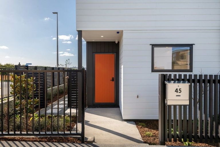 Photo of property in 45 Nga Pona Toru Road, Flat Bush, Auckland, 2019