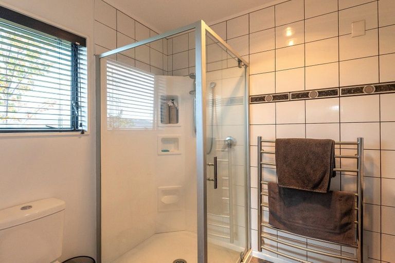 Photo of property in 16 Homewood Avenue, Levin, 5510