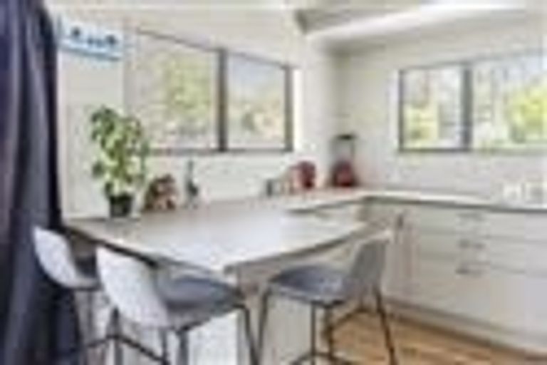 Photo of property in 19 Mellsop Avenue, Waiuku, 2123