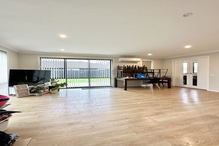 Photo of property in 23 Hopkirk Avenue, Wallaceville, Upper Hutt, 5018