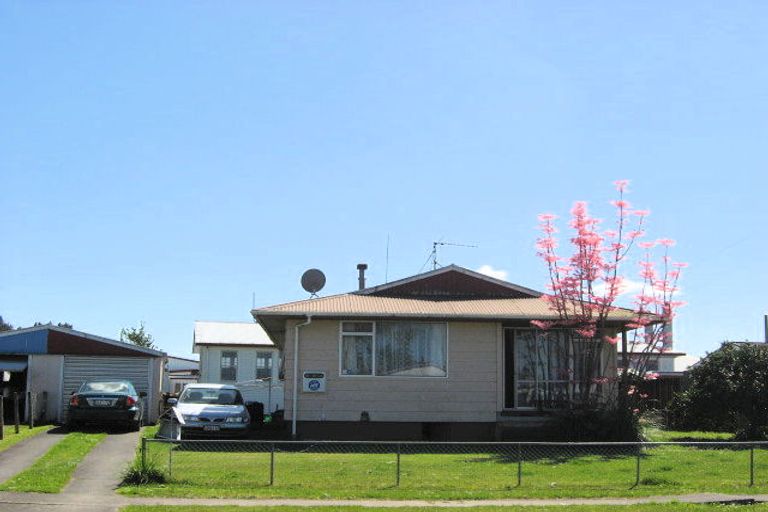 Photo of property in 4 Hall Street, Huntly, 3700