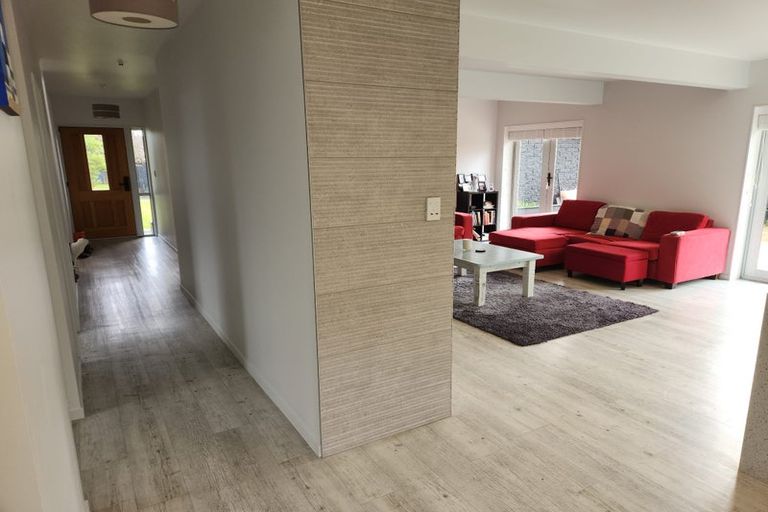 Photo of property in 7a Lesley Grove, Waikanae, 5036