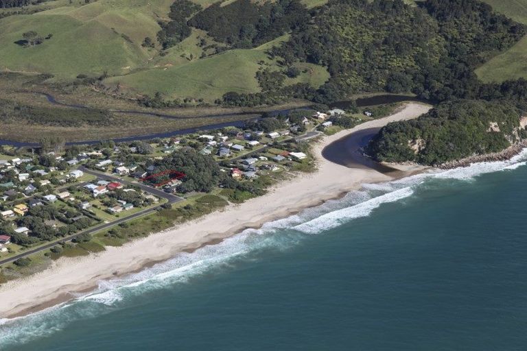 Photo of property in 8 Fishermans Bend, Whiritoa, Whangamata, 3691