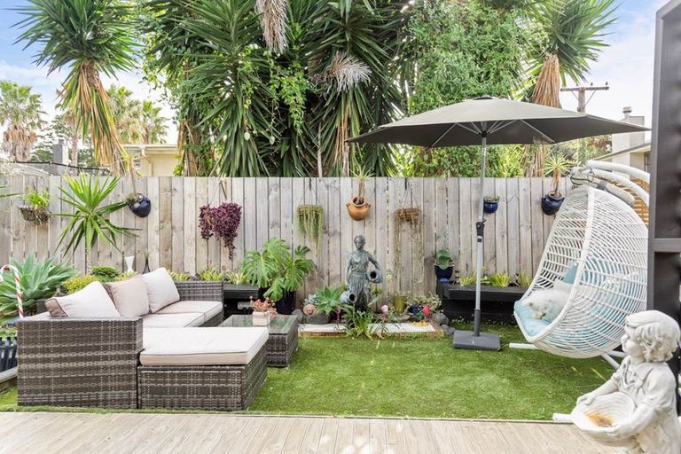 Photo of property in 2/78 Ireland Road, Mount Wellington, Auckland, 1060