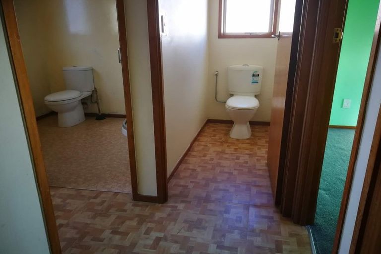 Photo of property in 1/42 Fruitvale Road, New Lynn, Auckland, 0600