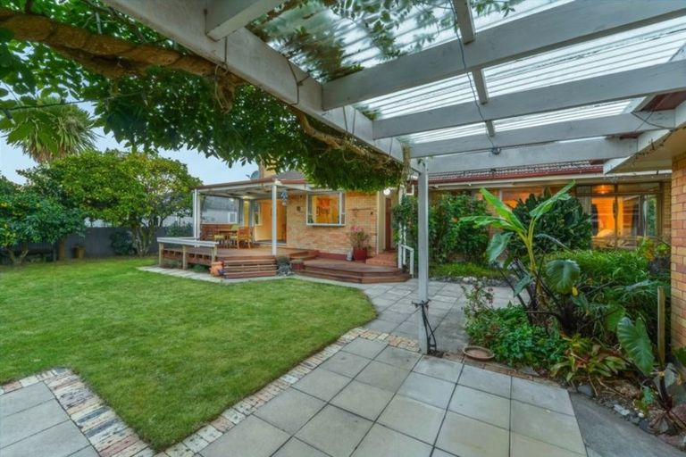 Photo of property in 17 Bailey Avenue, Claudelands, Hamilton, 3214