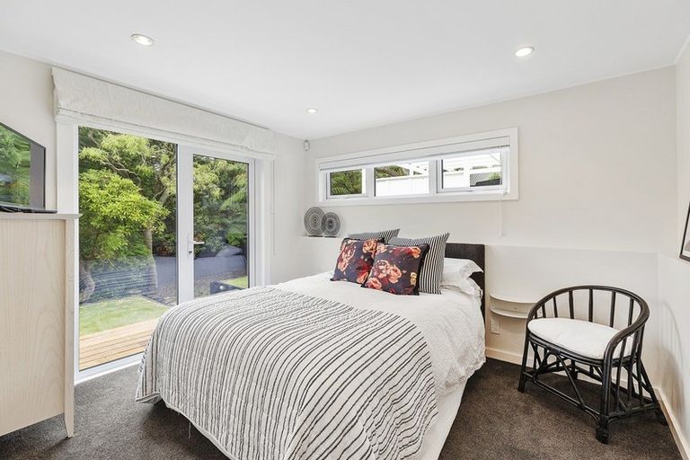 Photo of property in 22 Donald Crescent, Karori, Wellington, 6012