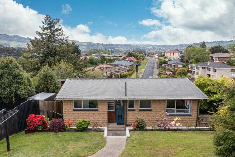 Photo of property in 15 Coach Road, Fairfield, Dunedin, 9018