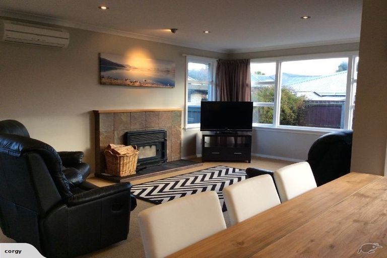 Photo of property in 33 Hurunui Street, Cracroft, Christchurch, 8025