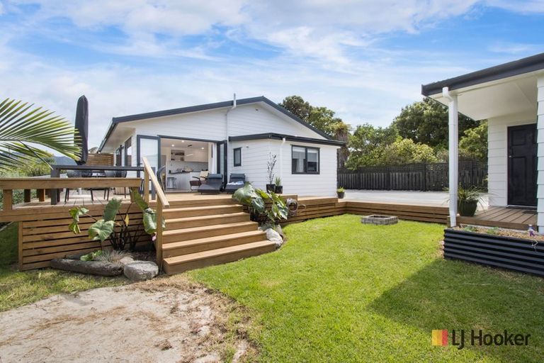 Photo of property in 68 The Crescent, Waihi Beach, 3611