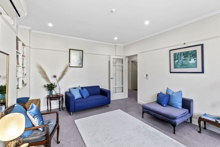 Photo of property in Fountain Court, 18/48 Oriental Parade, Oriental Bay, Wellington, 6011