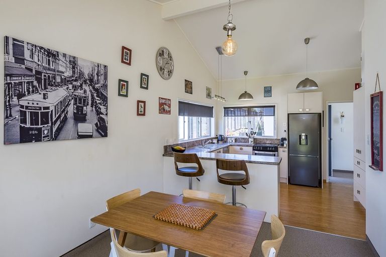 Photo of property in 3 Eatwell Avenue, Paraparaumu Beach, Paraparaumu, 5032