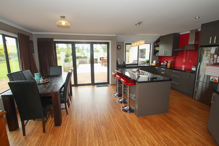 Photo of property in 4/102 Beach Road, Awamoa, Oamaru, 9495