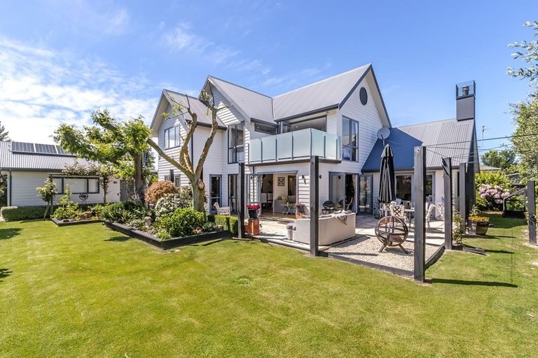 Photo of property in 201 West Belt, Rangiora, 7400