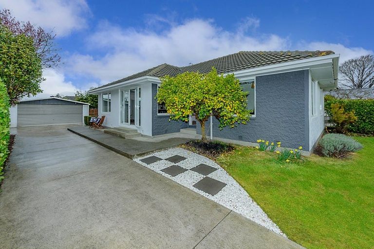 Photo of property in 29 Liverton Crescent, Bishopdale, Christchurch, 8053