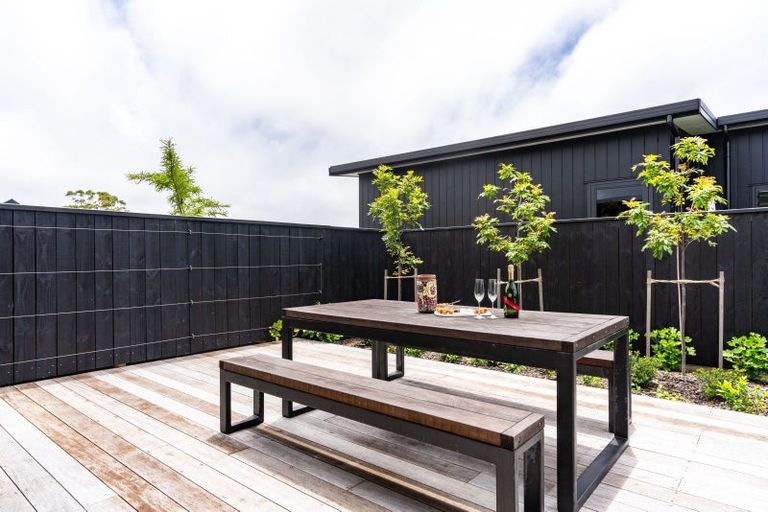 Photo of property in 37 William Gilbert Drive, Mangawhai, 0505