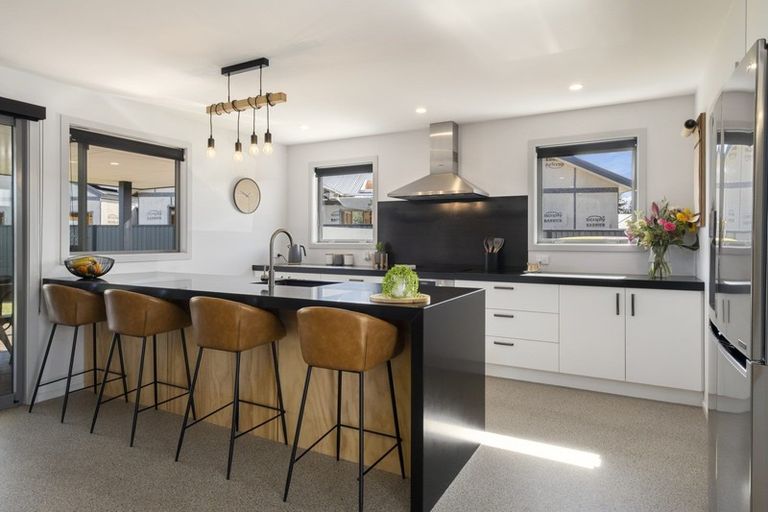 Photo of property in 54 Larch Crescent, Alexandra, 9320