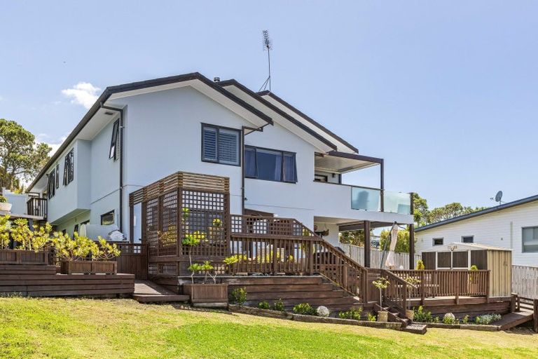 Photo of property in 1169 Whangaparaoa Road, Gulf Harbour, Whangaparaoa, 0930