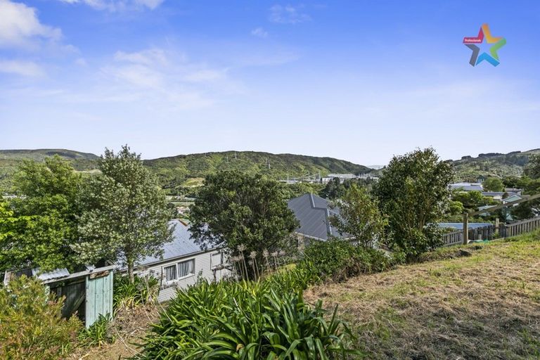 Photo of property in 11 Lord Street, Stokes Valley, Lower Hutt, 5019