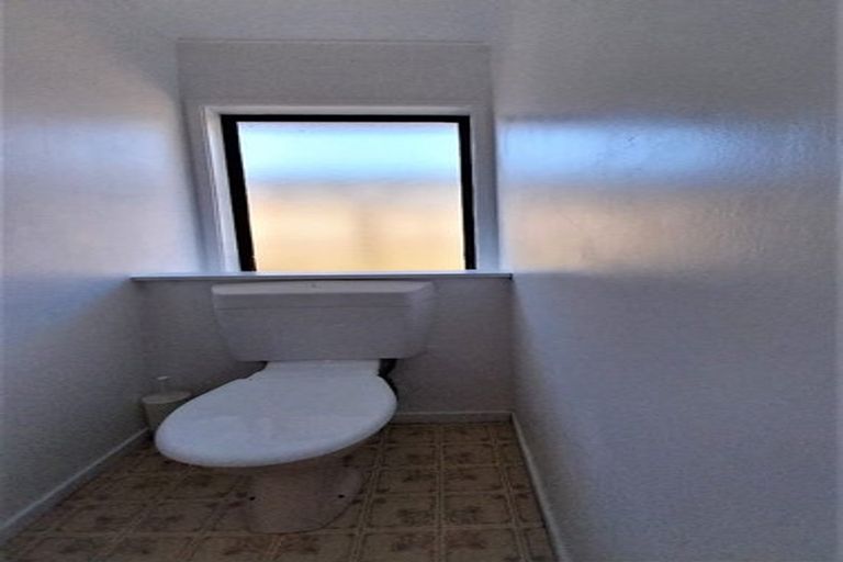 Photo of property in 83 Pakuranga Road, Pakuranga, Auckland, 2010