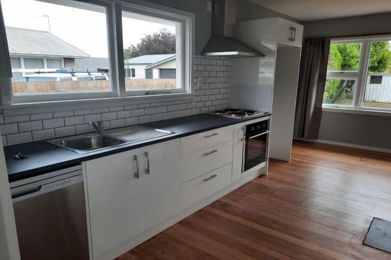 Photo of property in 11 Yarmouth Street, Aranui, Christchurch, 8061