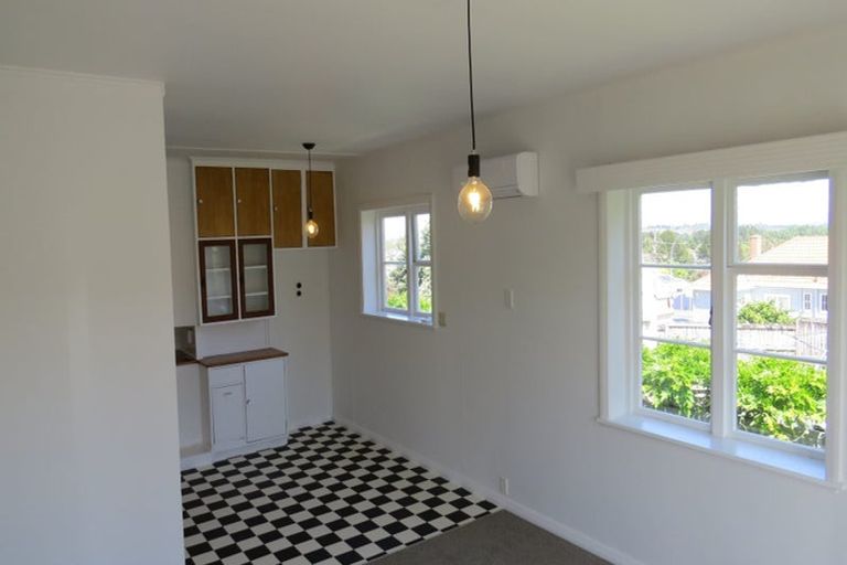 Photo of property in 55 Carey Street, Maeroa, Hamilton, 3200