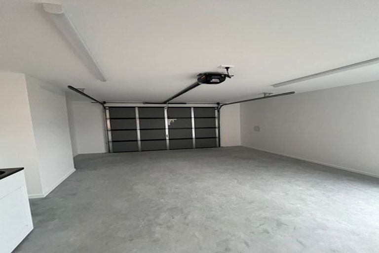 Photo of property in 106 Howden Drive, Jacks Point, 9371