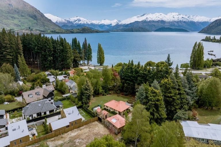 Photo of property in 59 Eely Point Road, Wanaka, 9305