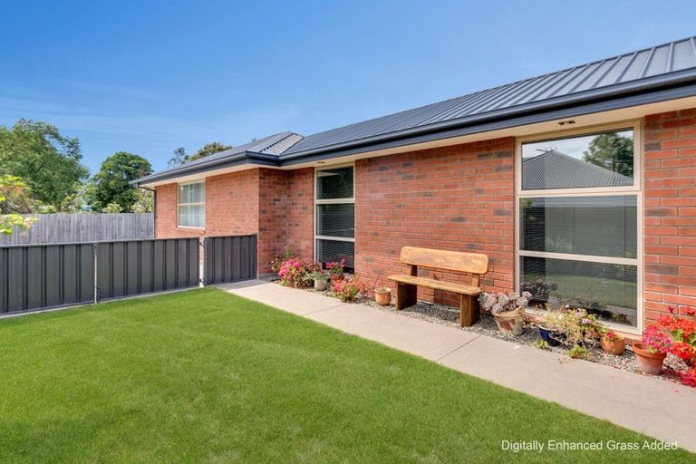 Photo of property in 2b Bank Street, Amberley, 7410