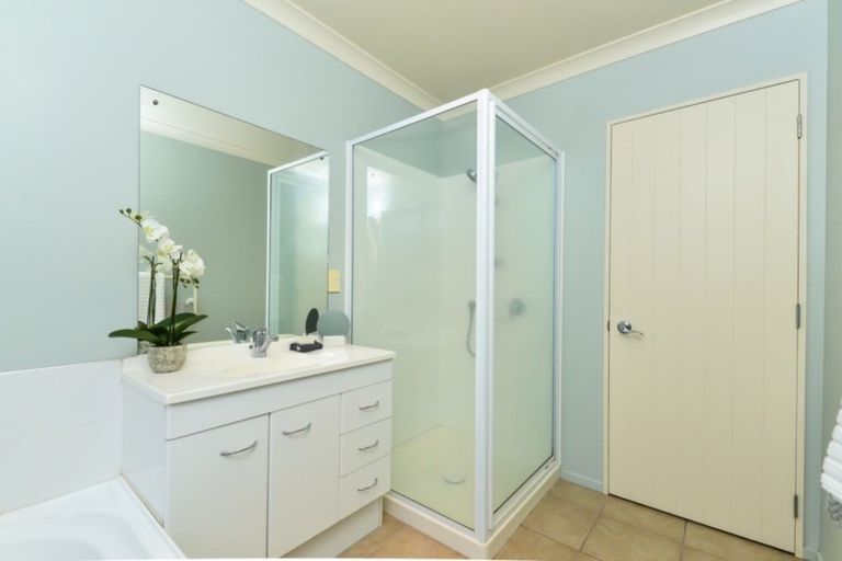 Photo of property in 4 Azure Place, Huntington, Hamilton, 3210