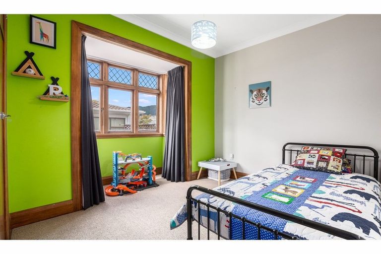 Photo of property in 2 Puriri Street, Woburn, Lower Hutt, 5010