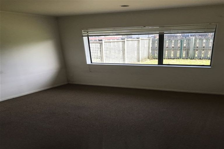 Photo of property in 20 Carlas Way, Ranui, Auckland, 0612