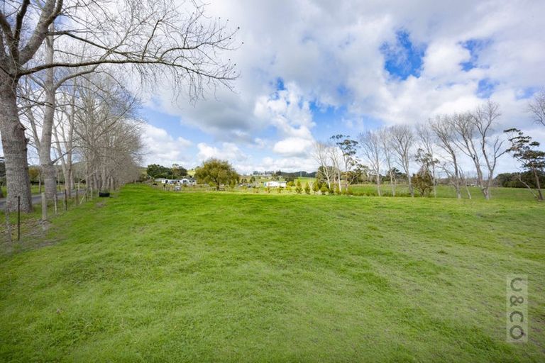 Photo of property in 836 Old North Road, Waimauku, 0882